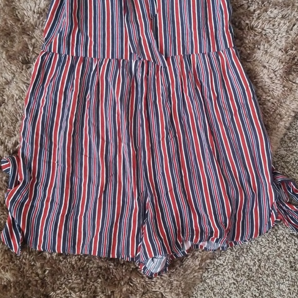 Stripped Front tie Romper size M - Picture 3 of 5